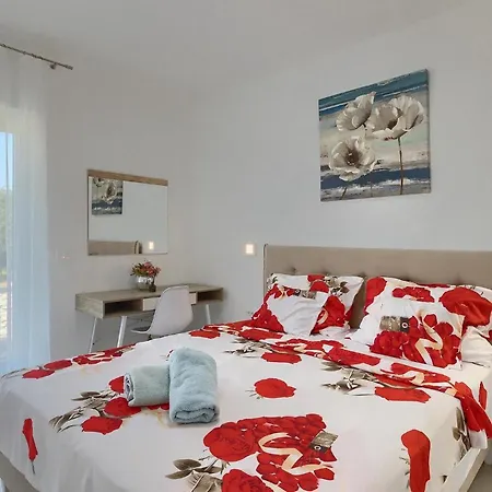 Edis Будинок відпочинку Пула