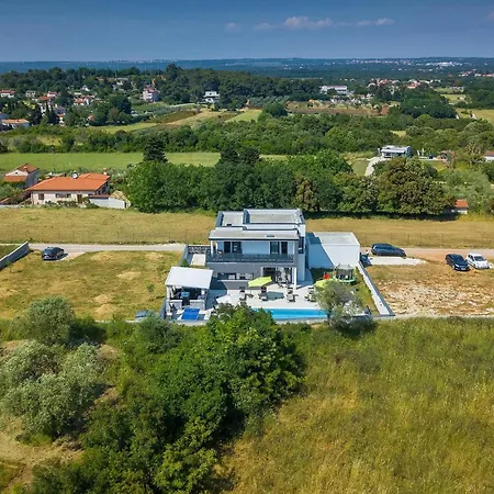 Edis Holiday home Pula