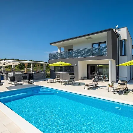 Holiday home Edis *