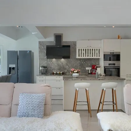 Ferienhaus Edis