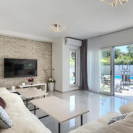 Ferienhaus Edis Pula