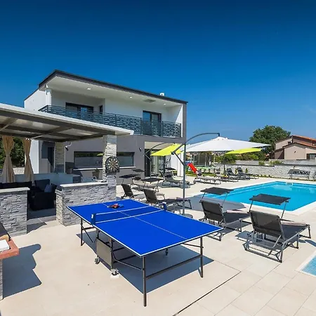 Holiday home Edis *