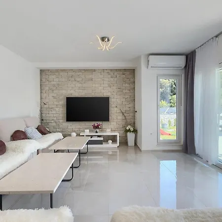 Ferienhaus Edis *