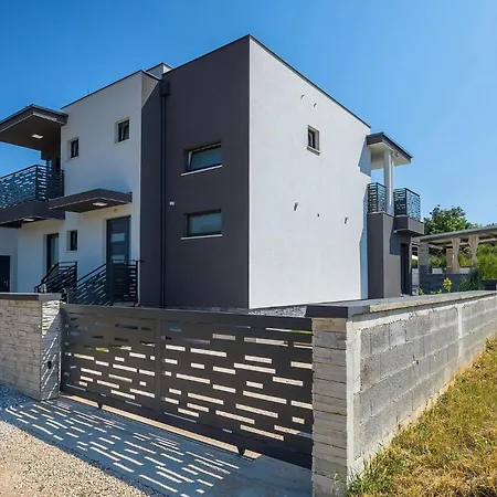 Edis Holiday home