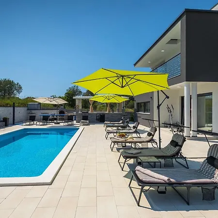 Edis Holiday home