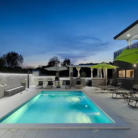 Ferienhaus Edis Pula